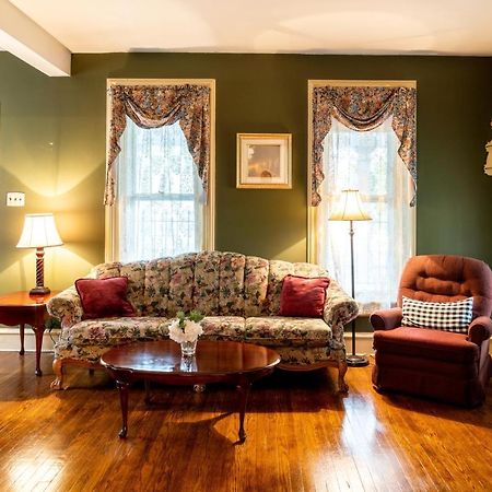 Charming Executive Victorian Mansion W/ Free Parking - Near Bucknell Villa Milton Luaran gambar