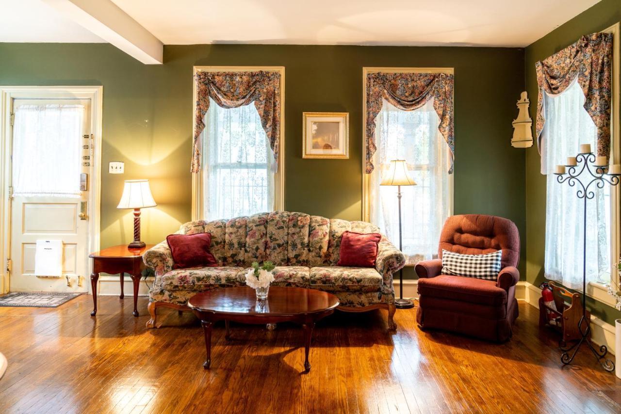 Charming Executive Victorian Mansion W/ Free Parking - Near Bucknell Villa Milton Luaran gambar