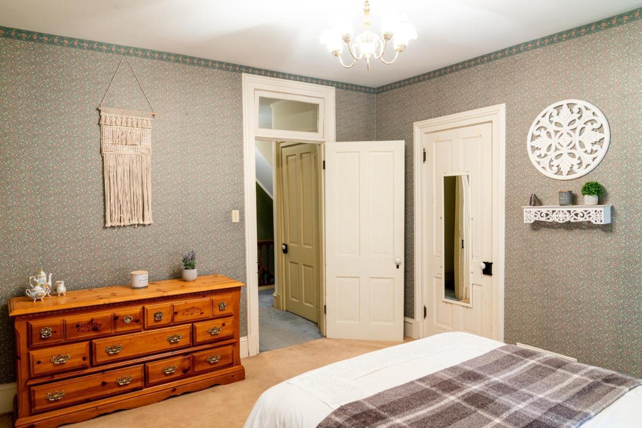 Charming Executive Victorian Mansion W/ Free Parking - Near Bucknell Villa Milton Luaran gambar